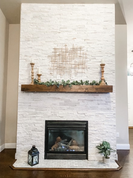 Building Photo - 514 N Vandries Way