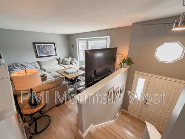 Building Photo - 4982 Aspen Shadow Ct