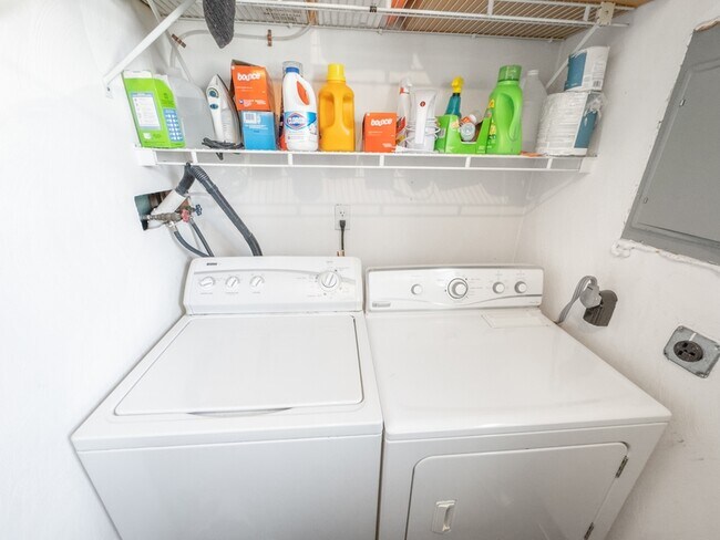 Building Photo - 28 Fisk Ave