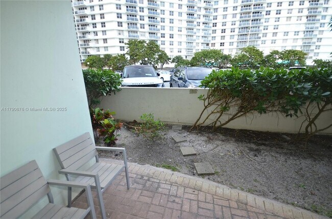 Building Photo - 3801 S Ocean Dr