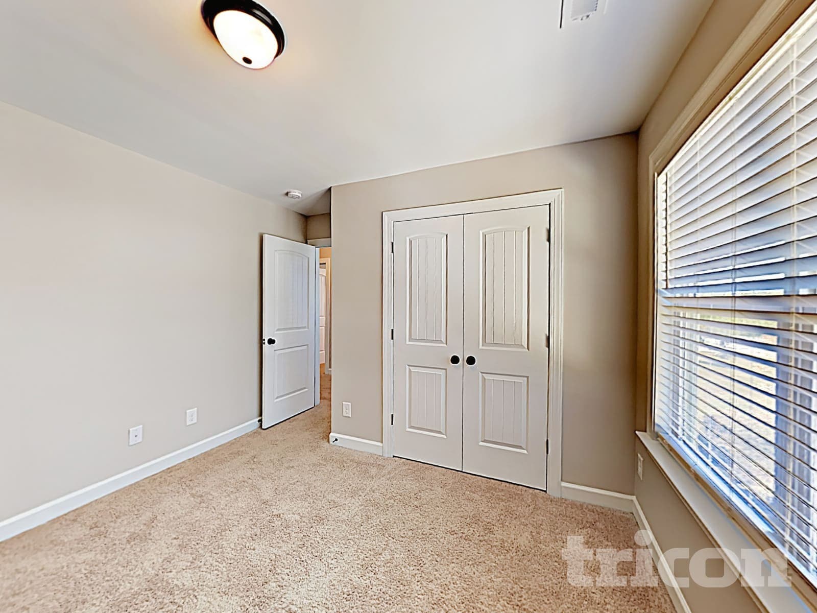 Building Photo - 69 Diamond Creek Dr