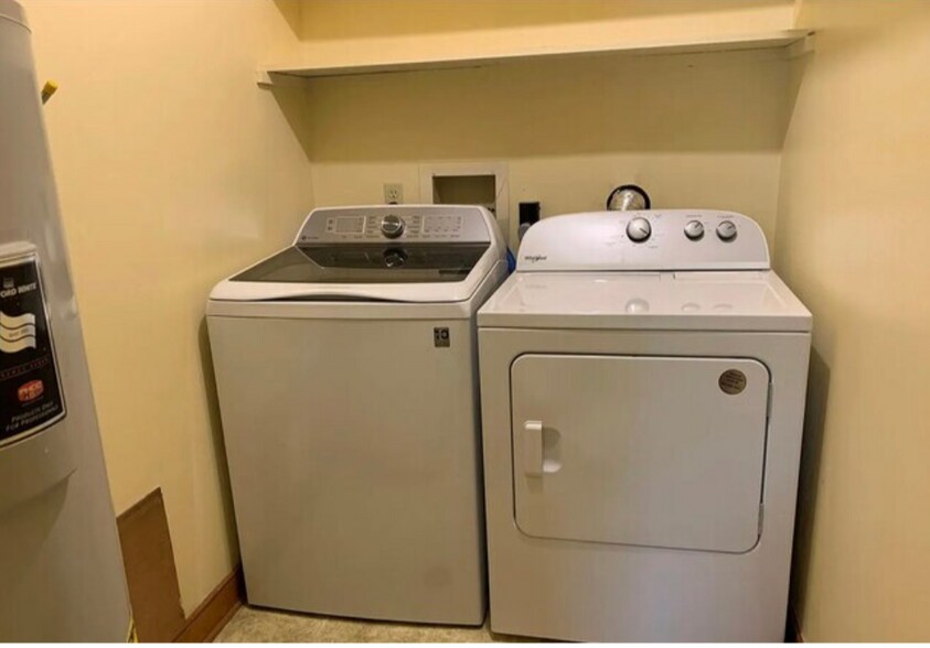 Laundry Room - 78 Cavalier Ct