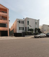 Building Photo - car840