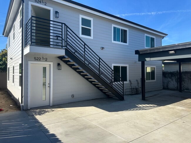 Building Photo - Reddy Gardena Properties