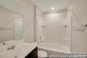 Building Photo - 728 Armadillo Dr