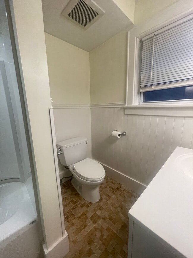 Building Photo - 239-243 Elm St.