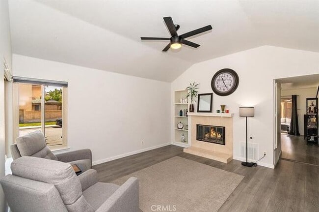 Building Photo - 11043 Country View Dr