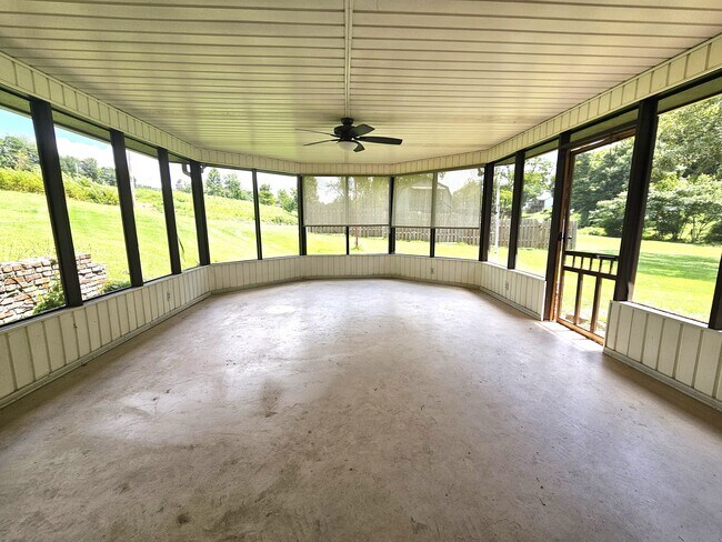 Building Photo - 1101 N C St