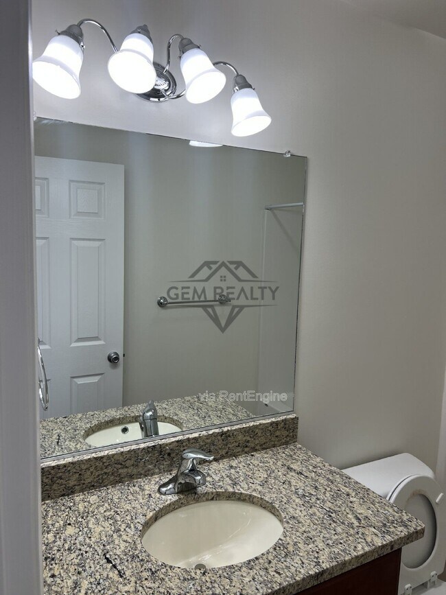 Building Photo - 8326 Quicks Way