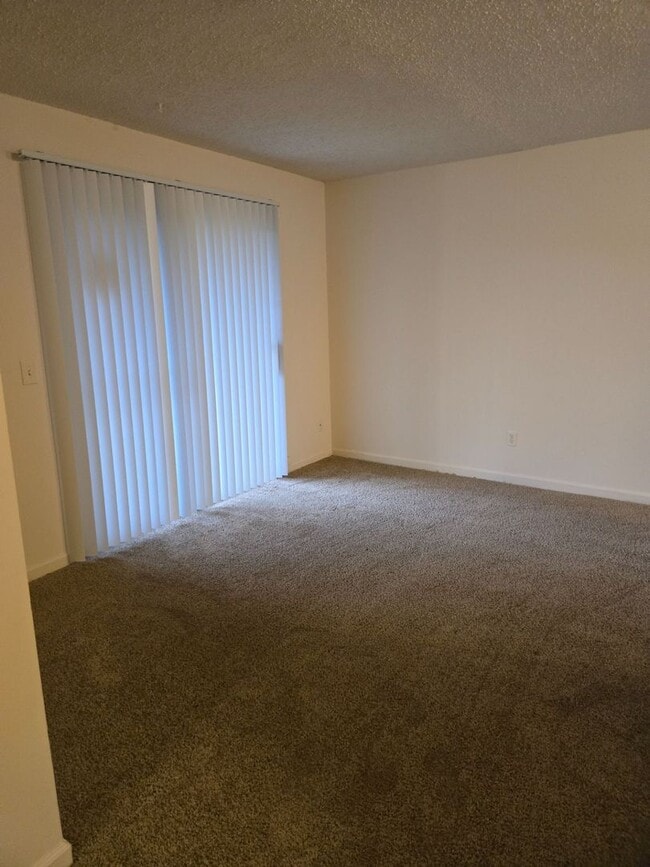 Building Photo - Charming 2 Bedroom, 1 Bath Apartment – Minutes from Nashville