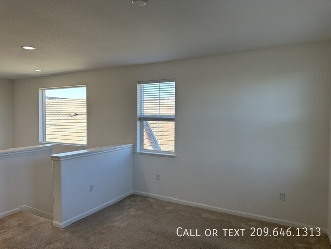 Building Photo - 17624 Monroe Dr