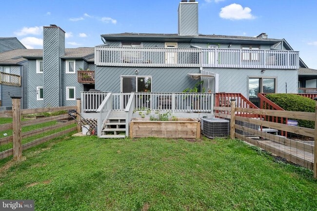 Building Photo - 7 Foxtail Ct