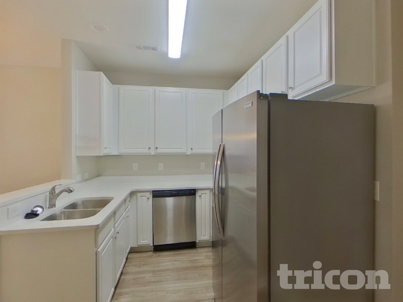 Building Photo - 4908 Abercromby St