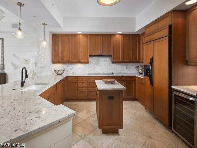 Building Photo - 23750 Via Trevi Way