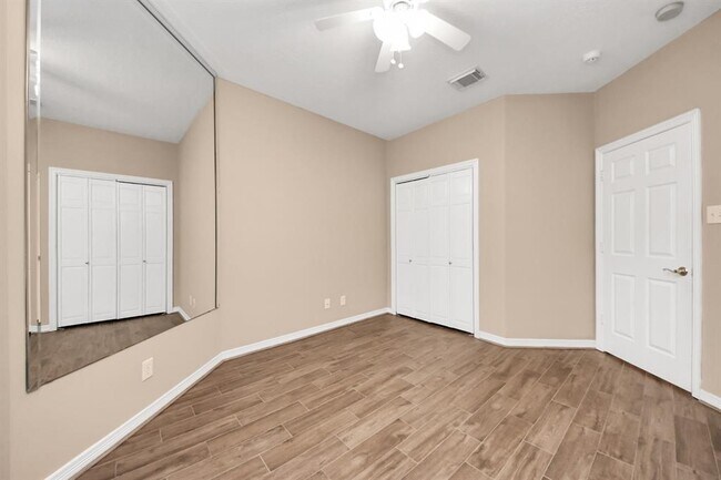 Building Photo - 1542 Orchard Park Dr