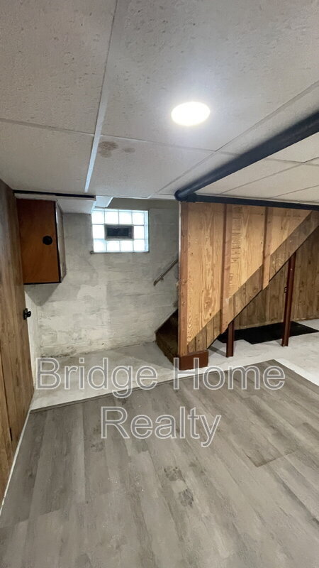 Building Photo - 7442 Irvine St