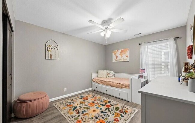 Building Photo - Beautiful Updated 5 Bedroom Home in Graham!