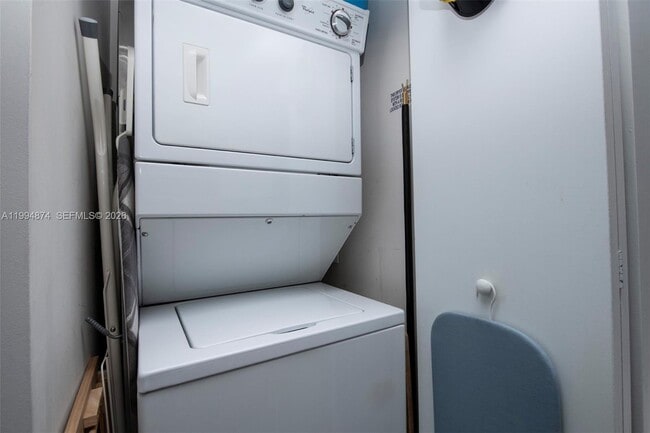 Building Photo - 60 SW 13th St