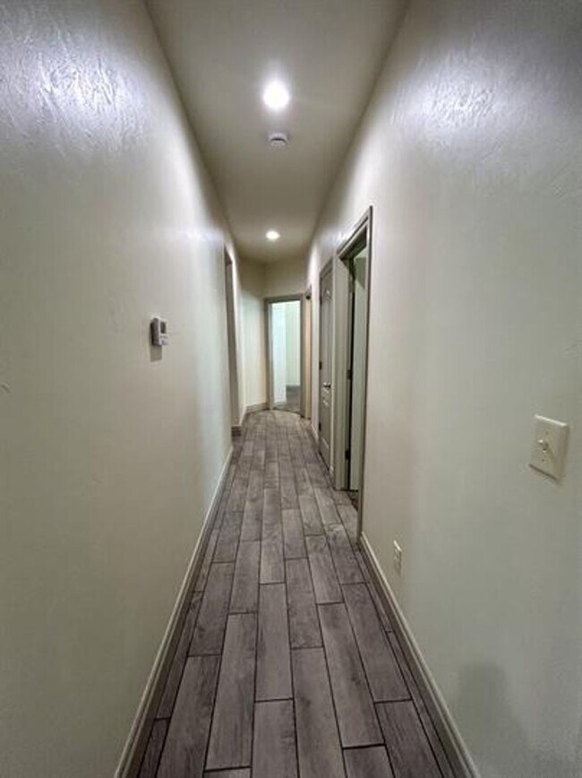 Building Photo - 4 Bedroom