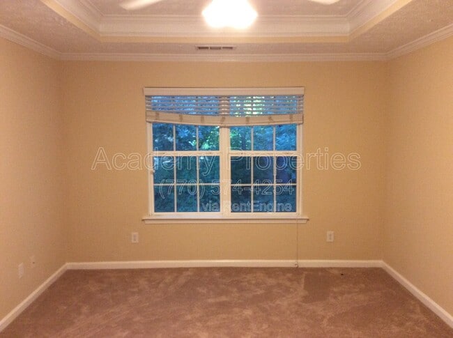 Building Photo - 4015 Yellow Pine Ct