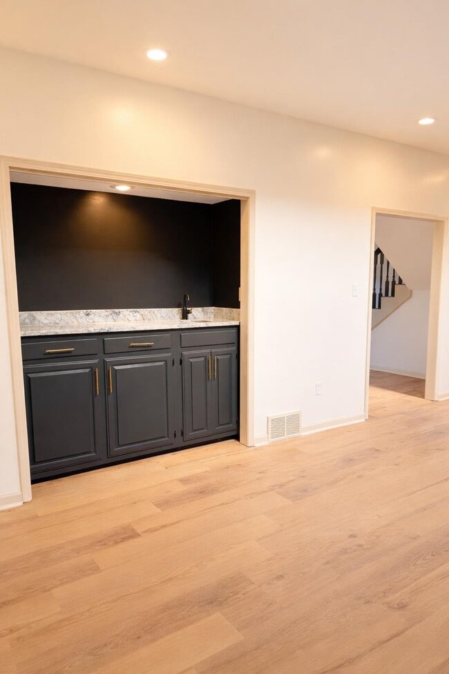 Building Photo - 6725 Kirby Trace Cove