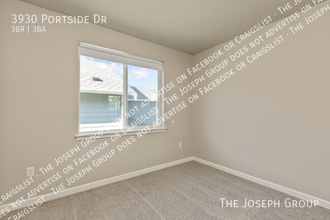 Building Photo - 3930 Portside Dr