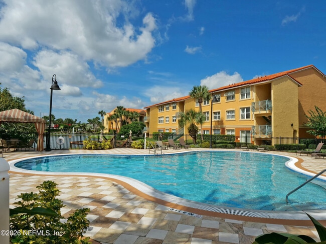 Building Photo - 204 Laguna Villa Blvd