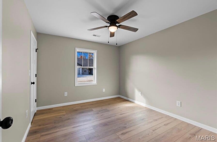 Building Photo - 231 Cedar Cir