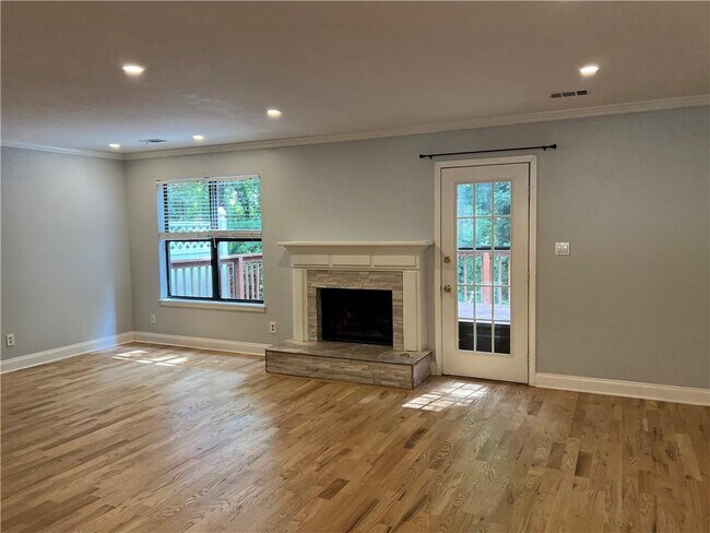 Building Photo - 2380 Newport Landing
