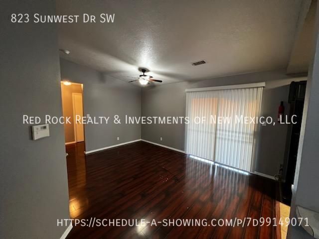 Building Photo - 823 Sunwest Dr SW