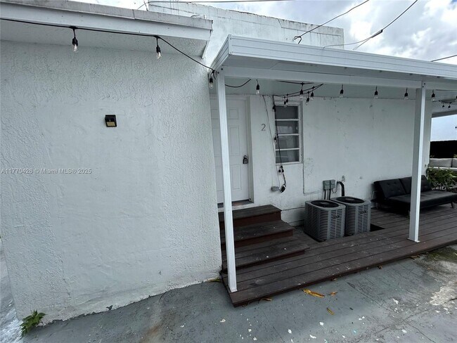 Building Photo - 551 NW 41st St