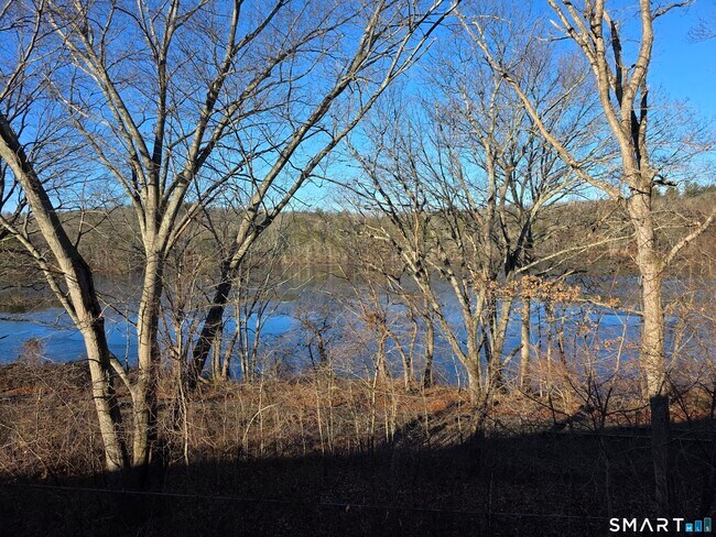 Building Photo - 148 Mathewson St