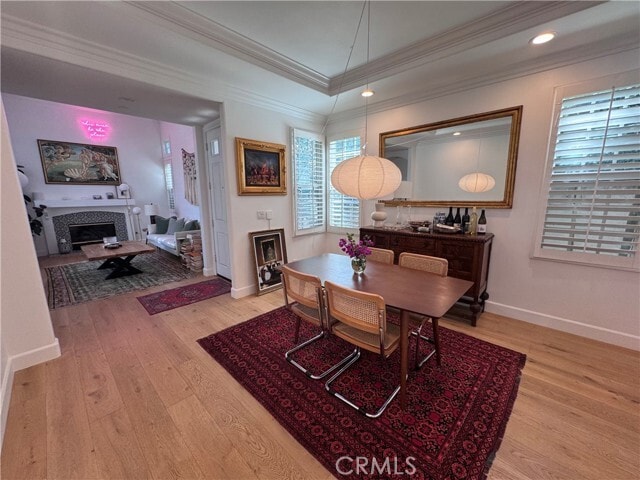 Building Photo - 2553 Santa Ana Ave