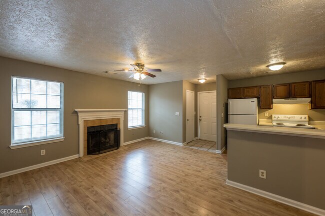 Building Photo - 4838 Westridge Dr