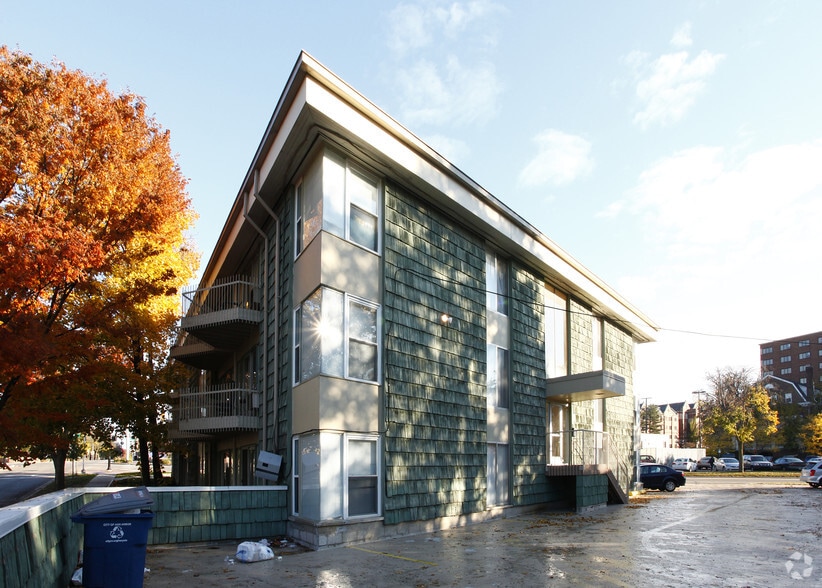 406 Pakard - 406 Packard Apartments