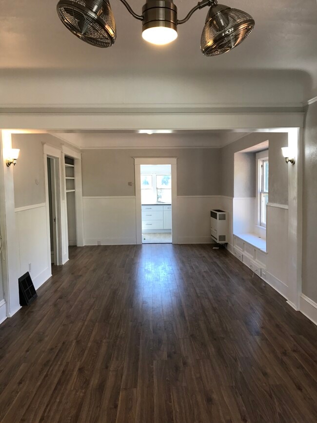 Building Photo - 456 Linden Ave