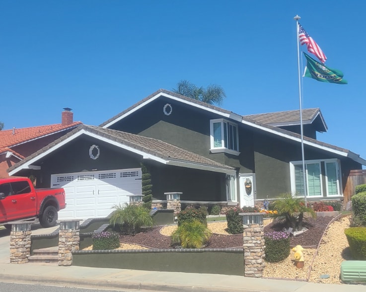 Primary Photo - 22 Ridge Crest Cir