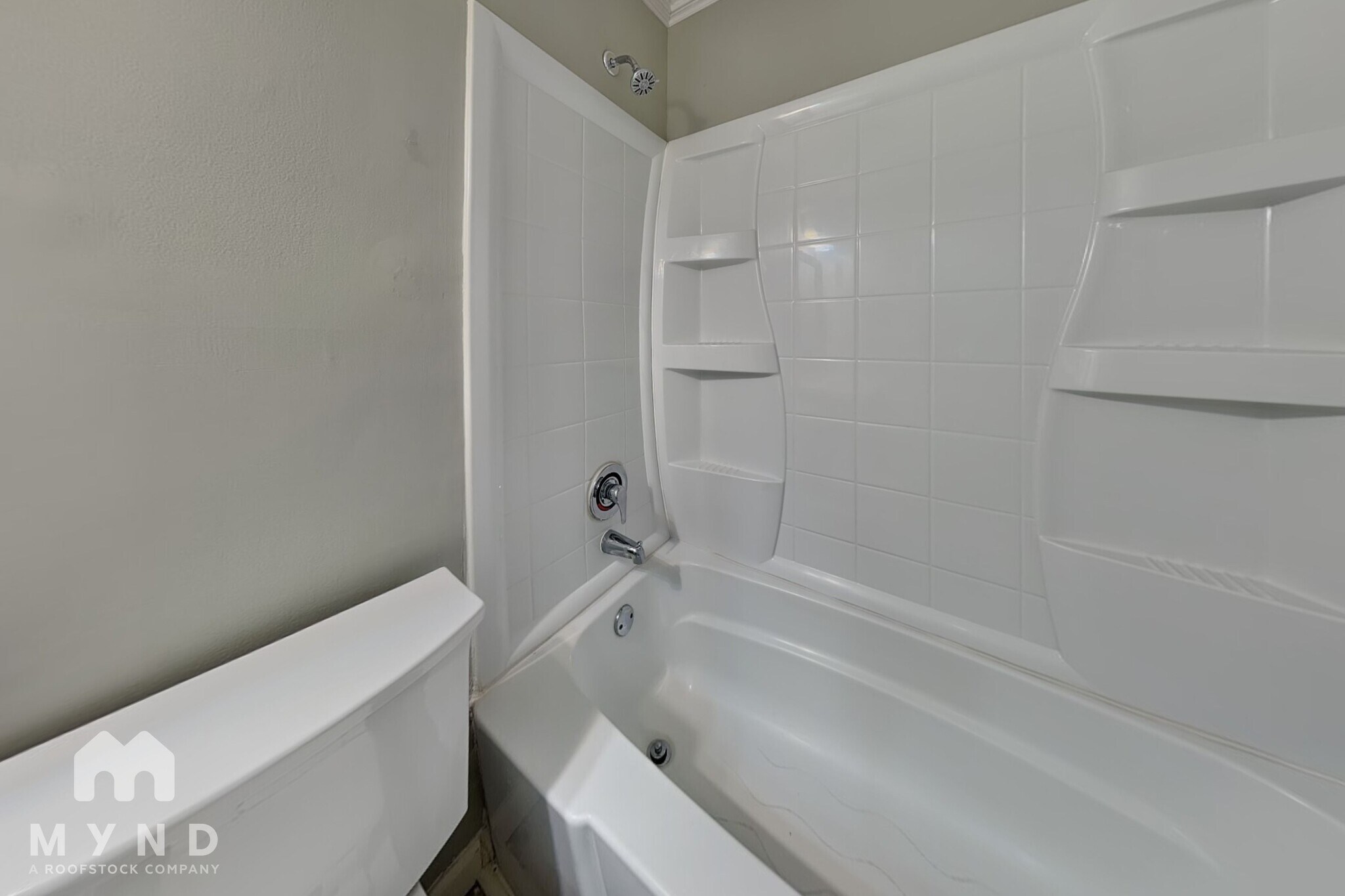 Building Photo - 547 Whitethorn Dr