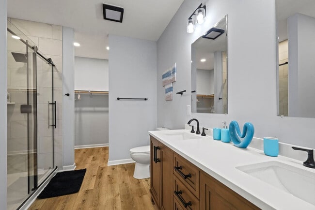 Building Photo - 8355 Fieldfare Way