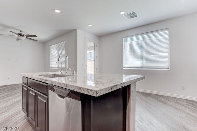 Building Photo - 7106 Calvert Cliffs St