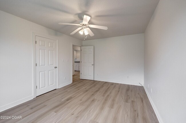 Building Photo - 301 W Briarbrook Ln