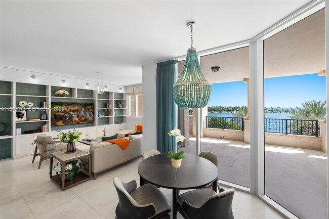 Building Photo - 7133 Fisher Island Dr
