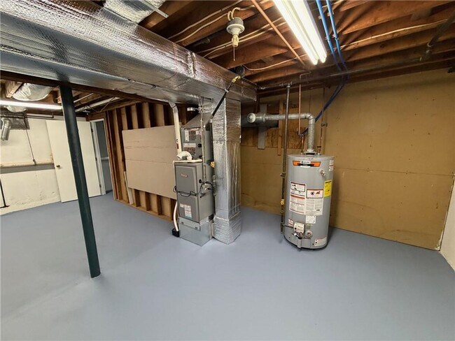 Building Photo - 209 Hatchery Rd