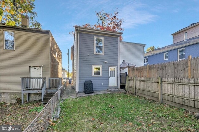 Building Photo - 312 57th St NE