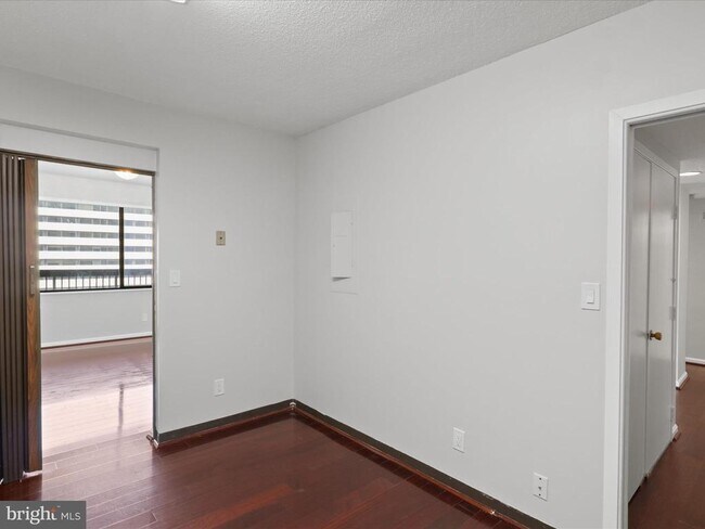 Building Photo - 3713 S George Mason Dr
