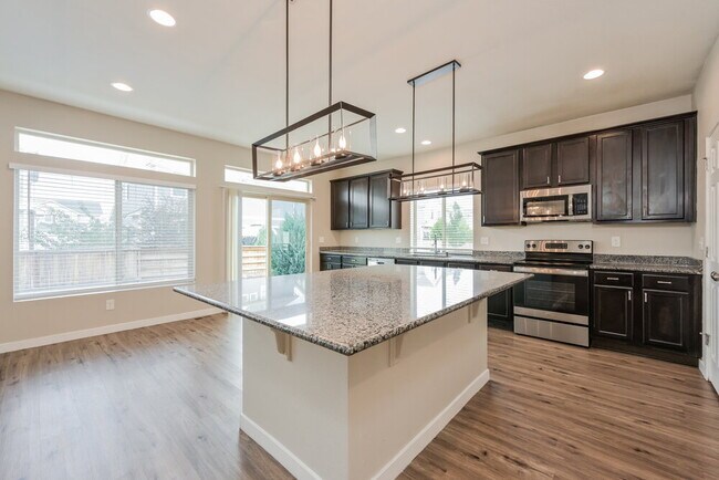 Building Photo - 17931 E 106th Pl