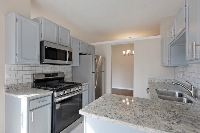 Building Photo - 1505 Mercury Dr