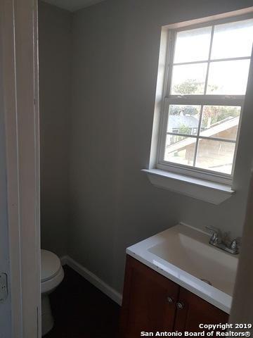 Building Photo - 318 Aransas Ave