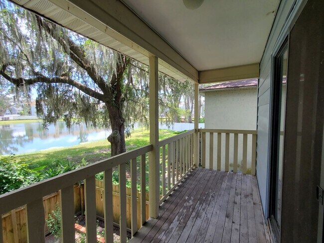Building Photo - FOR RENT 2 bedroom 1.5 bath townhome