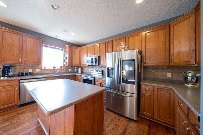 Building Photo - 1838 Penstemon Ln